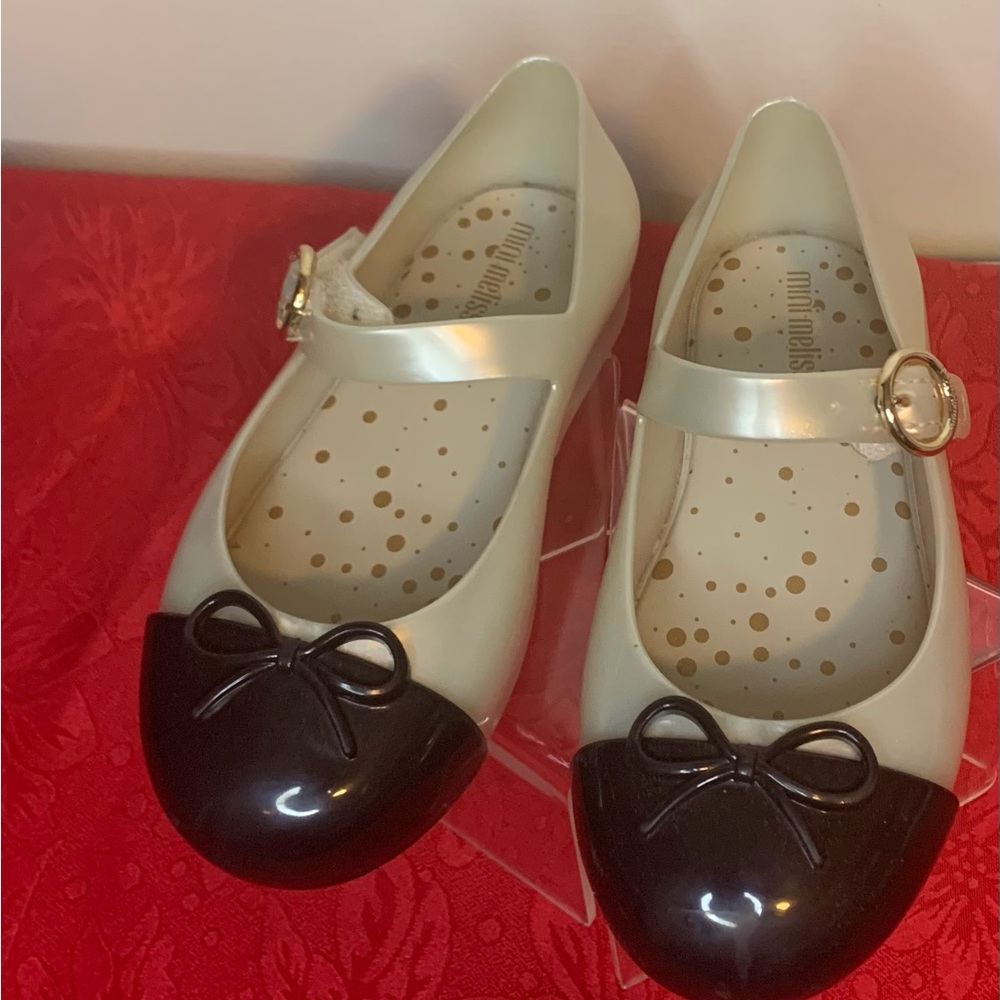 Mini Melissa Kids' Cream and Black Bow Shoes. Size 9